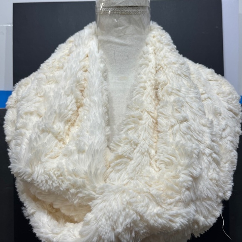 Peace & Pearls Cozy White Faux Fur Infinity Scarf
